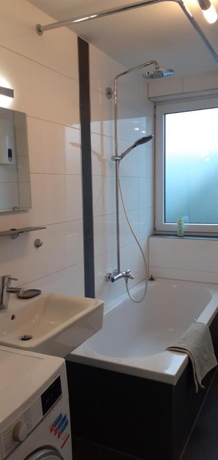Apartments - Geraeumige 95 Qm Mit Balkon Augsburg Exterior foto