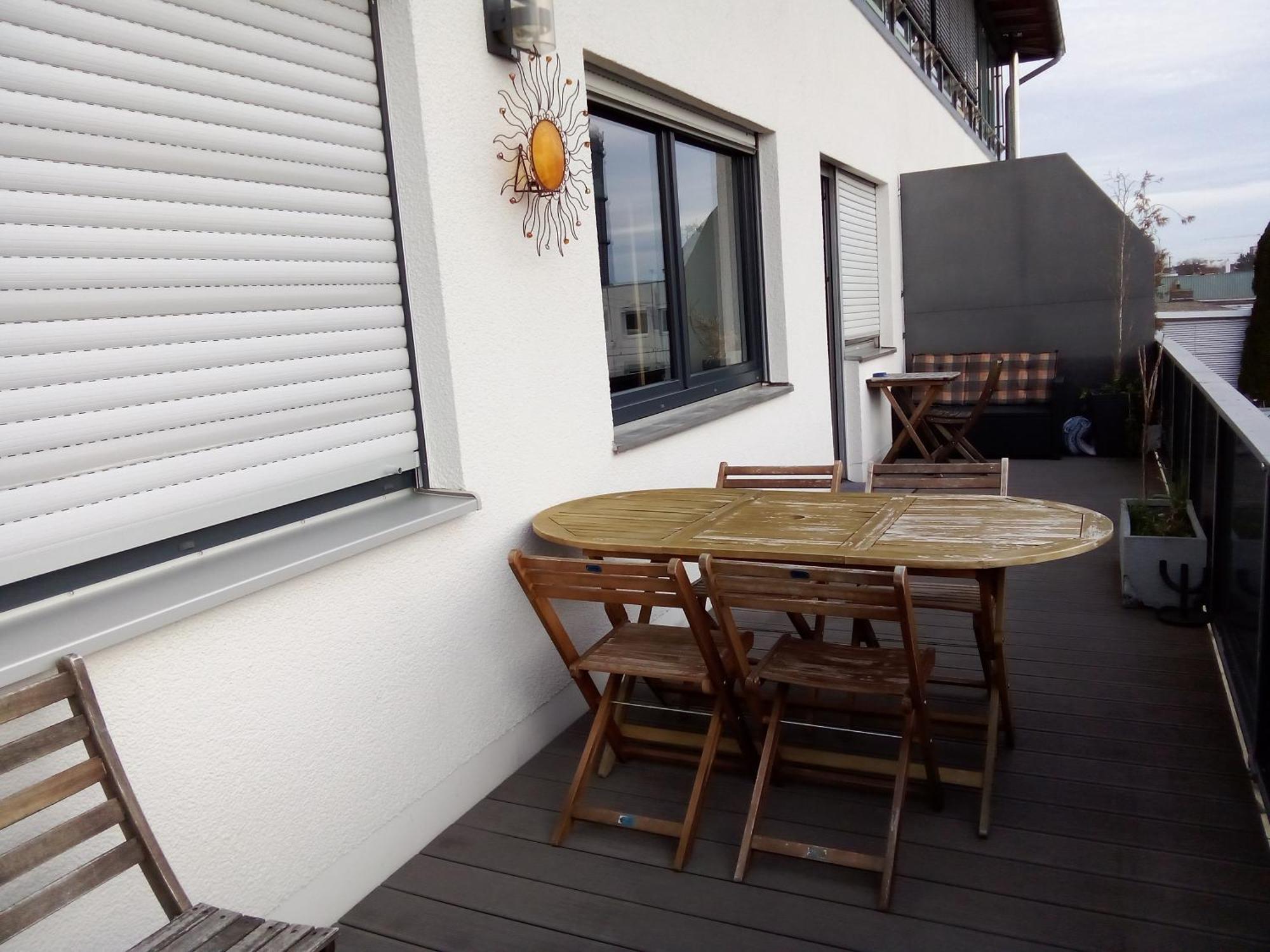 Apartments - Geraeumige 95 Qm Mit Balkon Augsburg Exterior foto